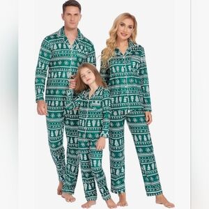 Christmas Holiday Pajama Set Men's Medium